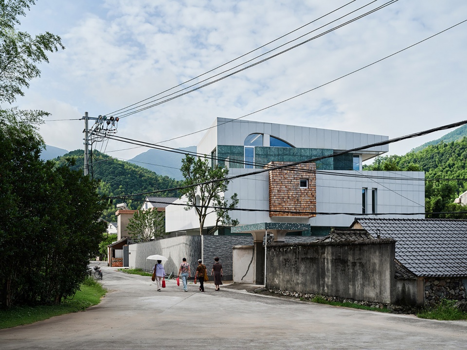 Xiaye Zhang Residence by STUDIO MOR
