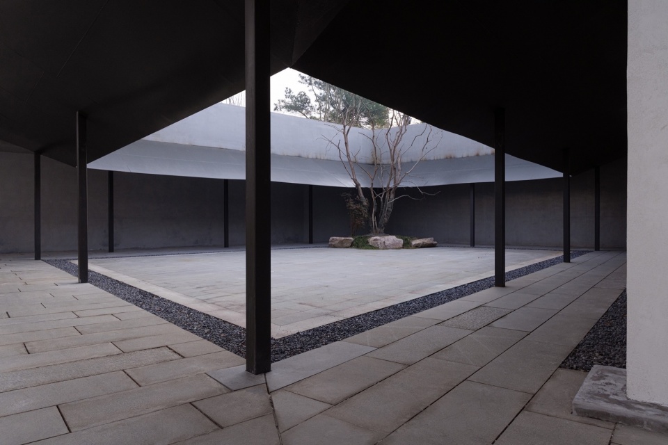 porcelain source museum by atelier deshaus