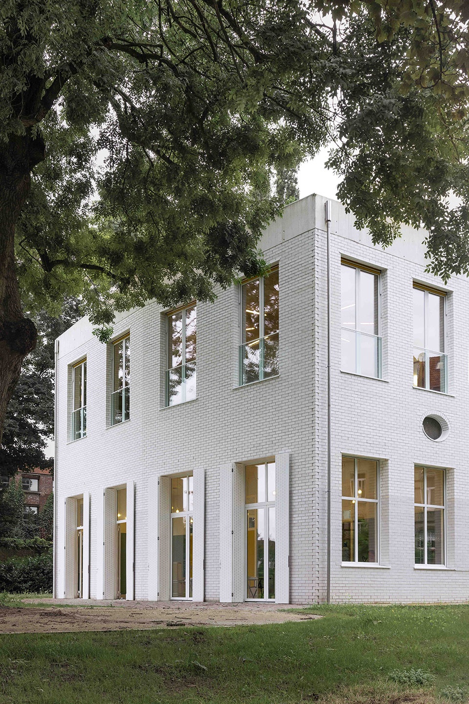 The Public Villa in Rauterpark by noAarchitecten