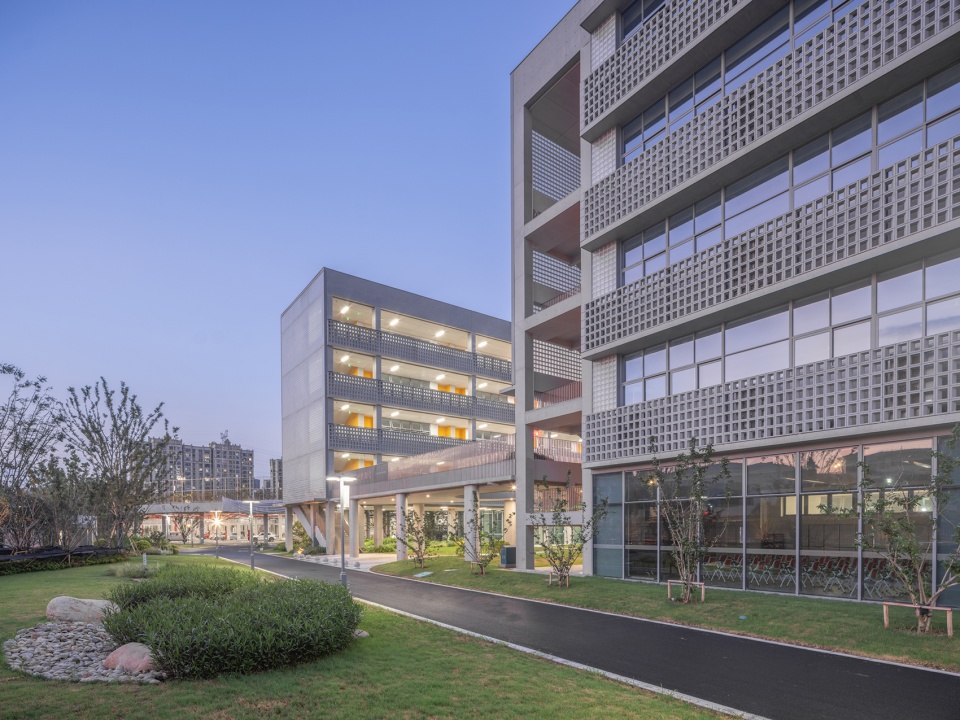LibraryofNSFZXiaozhuangCampus