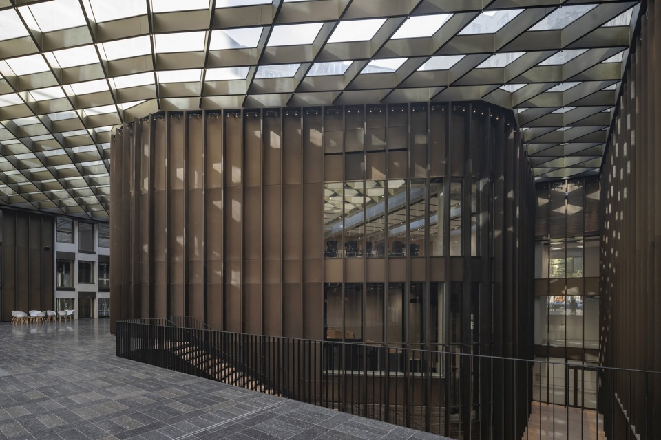 110 metres of renewed facade in Paris by Baumschlager Eberle Architekte 15.16.58
