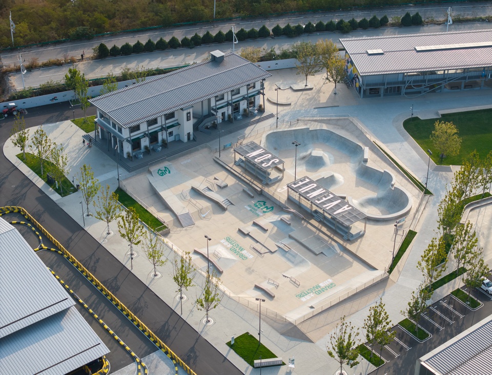 AVENUE SON SKATEPARK NORTH COAST by Various Associates