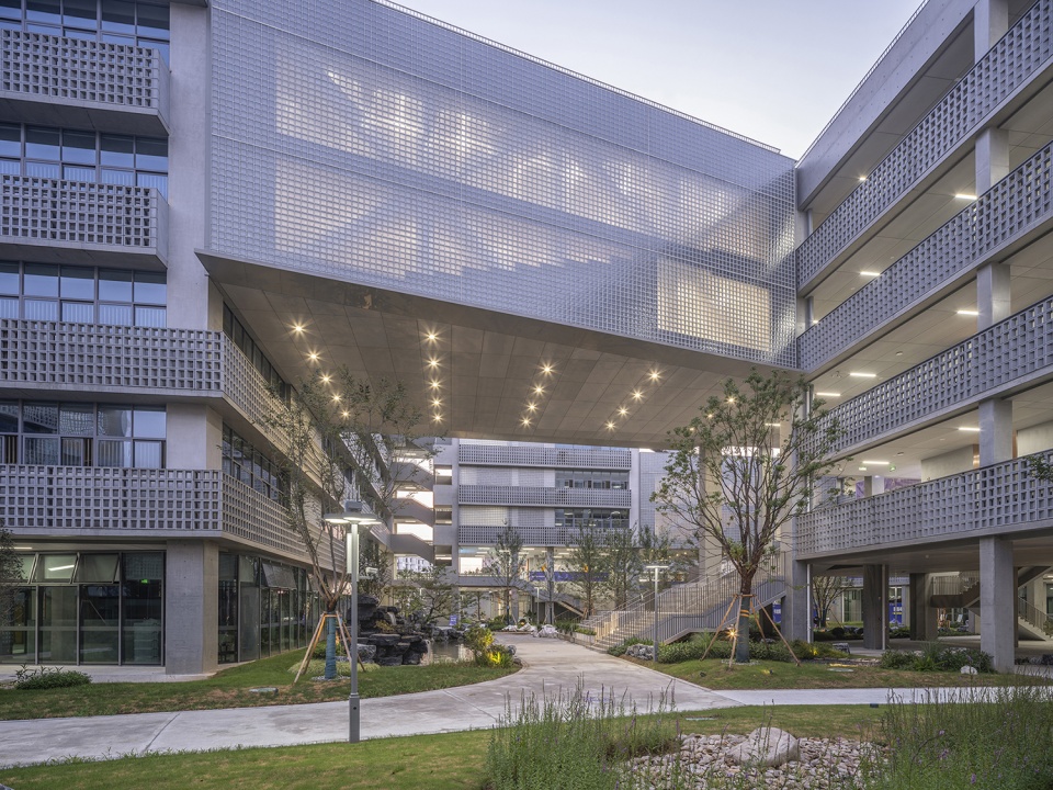 LibraryofNSFZXiaozhuangCampus
