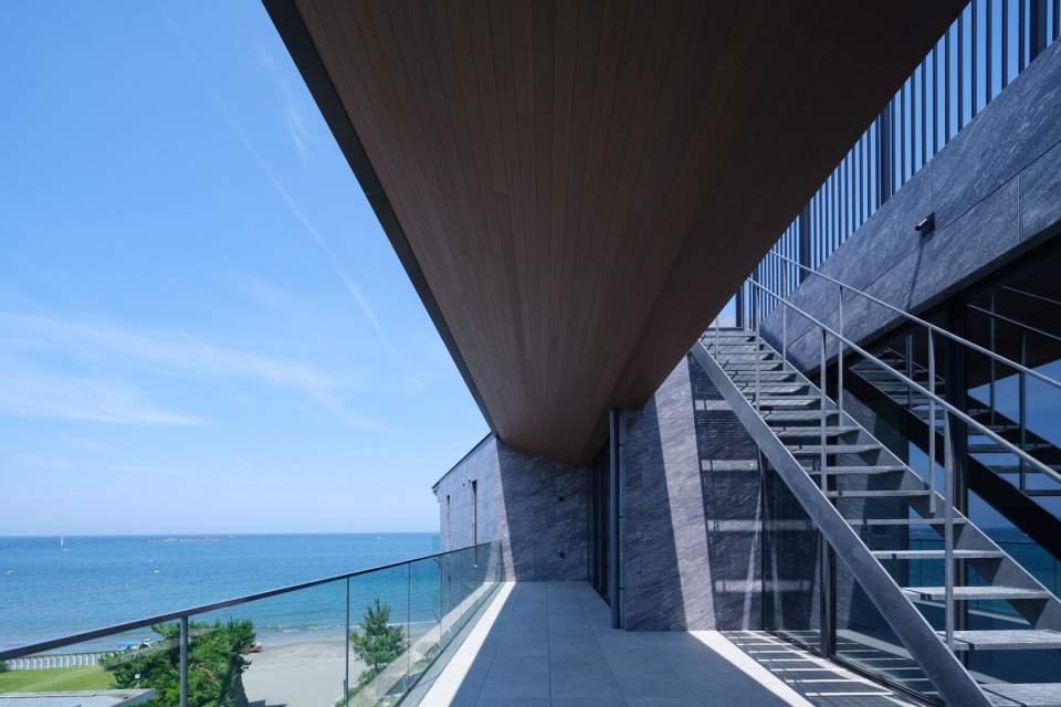 DIAMAS HAYAMA