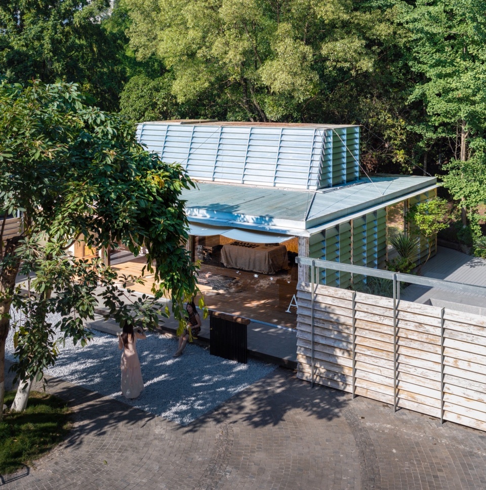 Yeeii Teahouse by vari architects