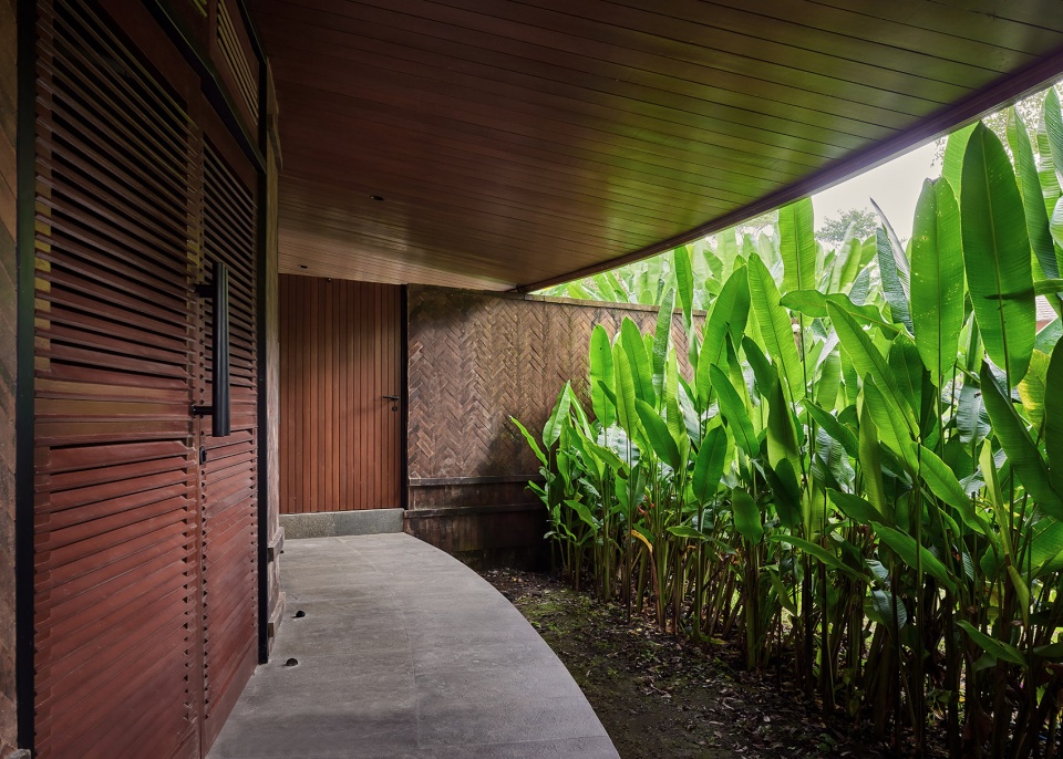 Villa Omah Prana by Alexis Dornier