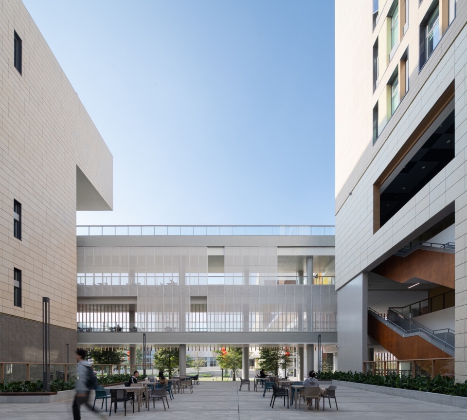 the chinese university of hong kong shenzhen phase ii by wang weijen architecture