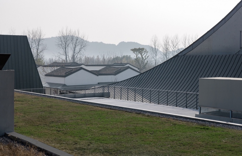 porcelain source museum by atelier deshaus