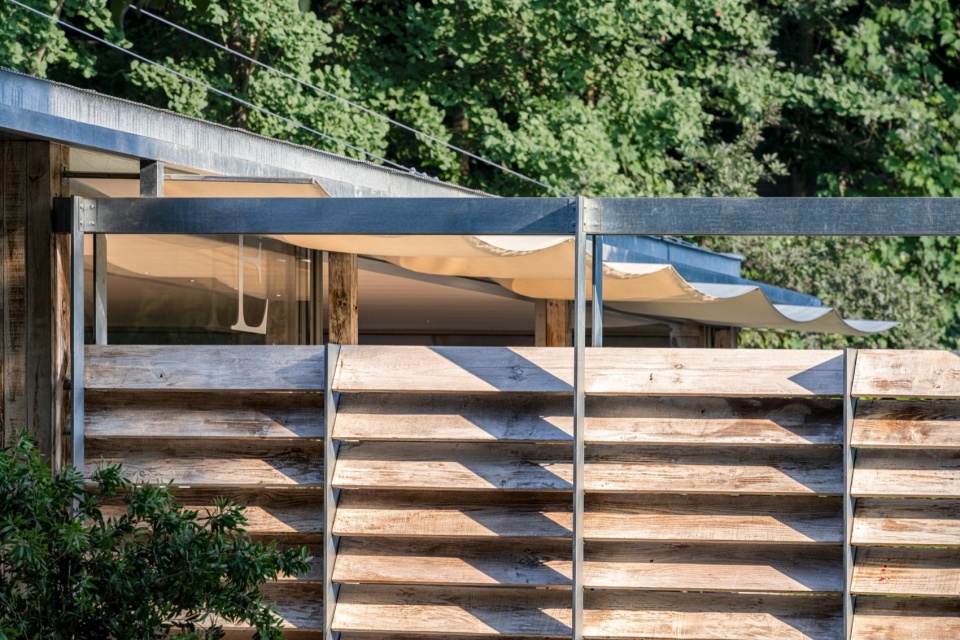 Yeeii Teahouse by vari architects