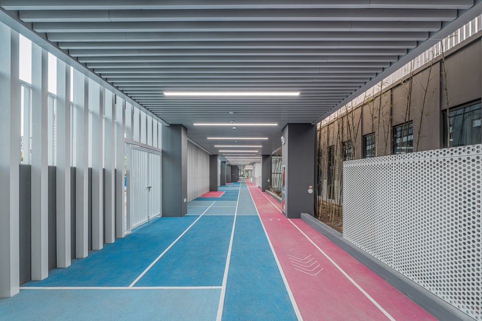 Zhonggongmiao Central Primary School Baofeng Campus by Ningbo Civil Architectural Design Research