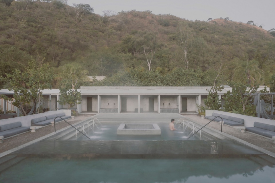 thermal garden by perez gomez arquitectura