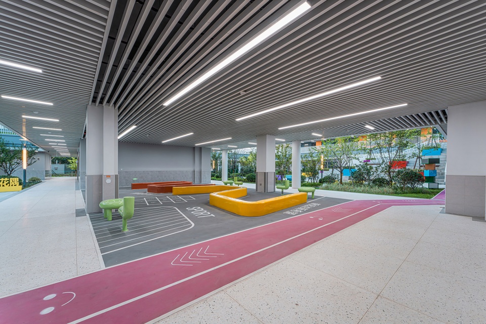 Zhonggongmiao Central Primary School Baofeng Campus by Ningbo Civil Architectural Design Research