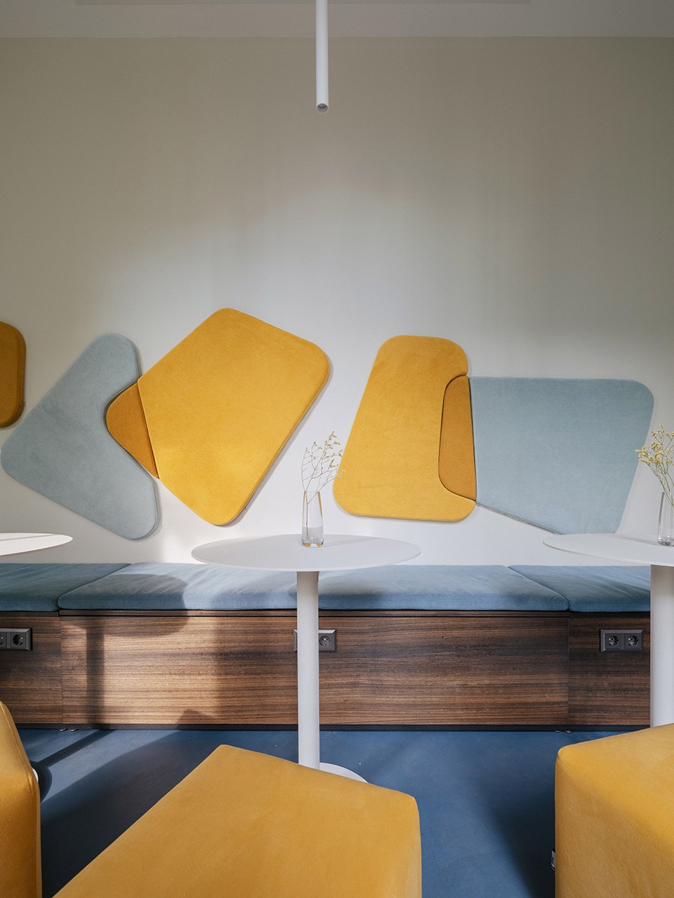 Orthoffice dental clinic by Sulina Design oon