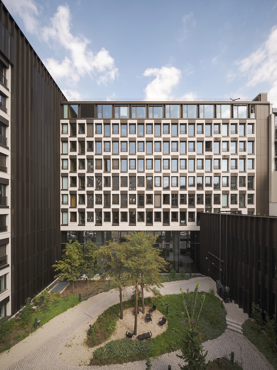 110 metres of renewed facade in Paris by Baumschlager Eberle Architekte