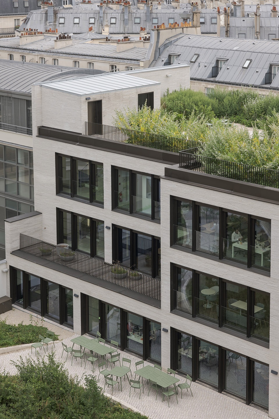 110 metres of renewed facade in Paris by Baumschlager Eberle Architekte