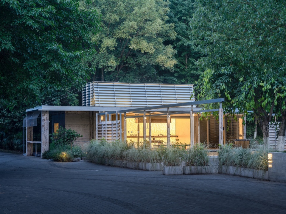 Yeeii Teahouse by vari architects