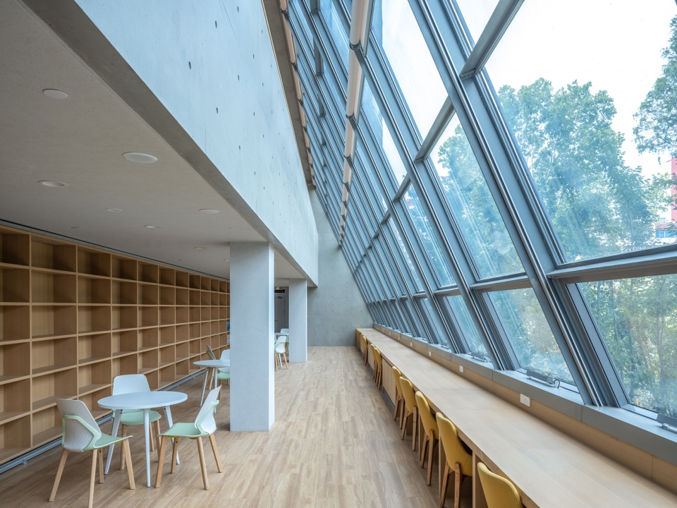 LibraryofNSFZXiaozhuangCampus