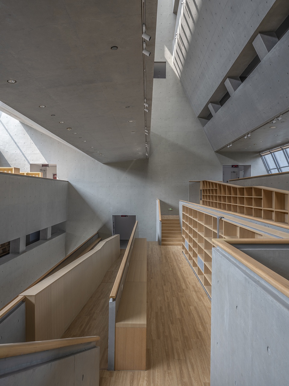 LibraryofNSFZXiaozhuangCampus