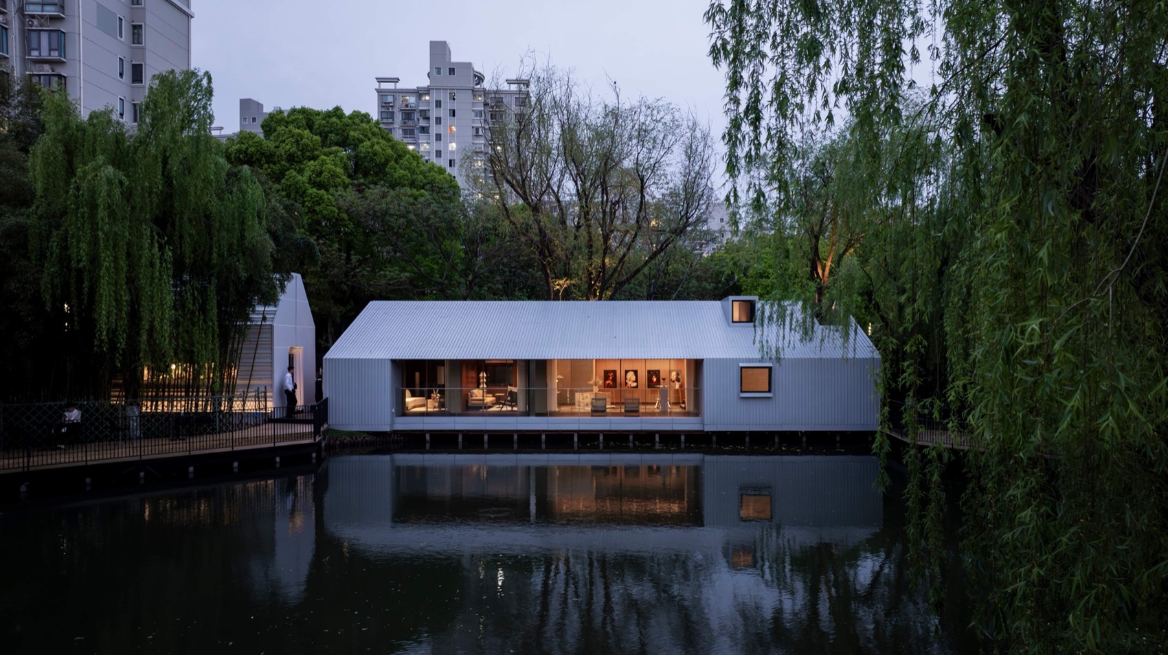 LakeHouse