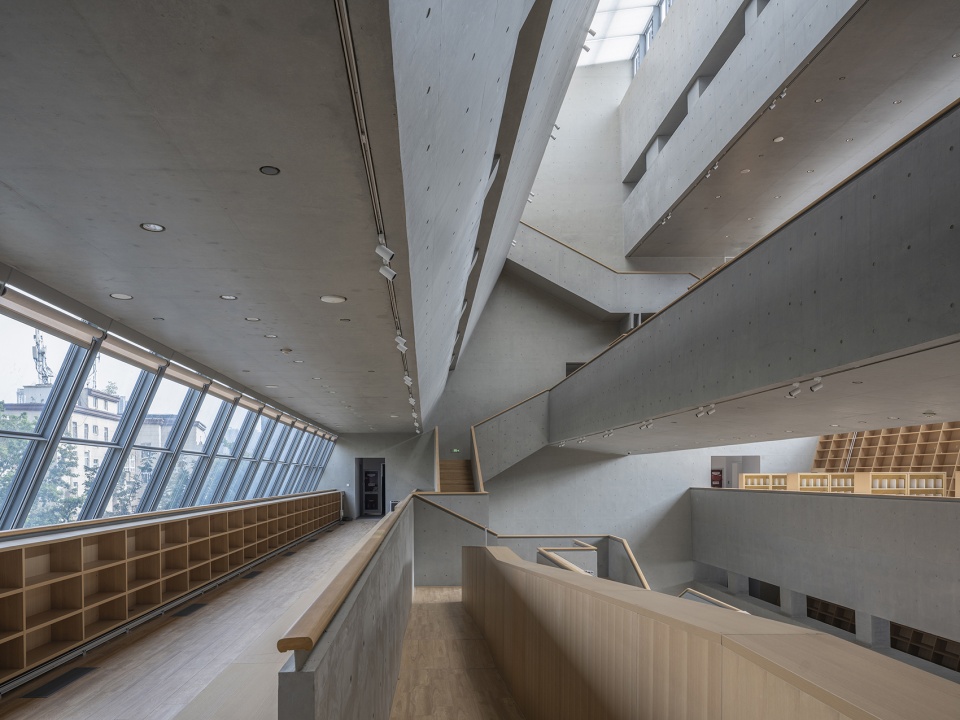 LibraryofNSFZXiaozhuangCampus