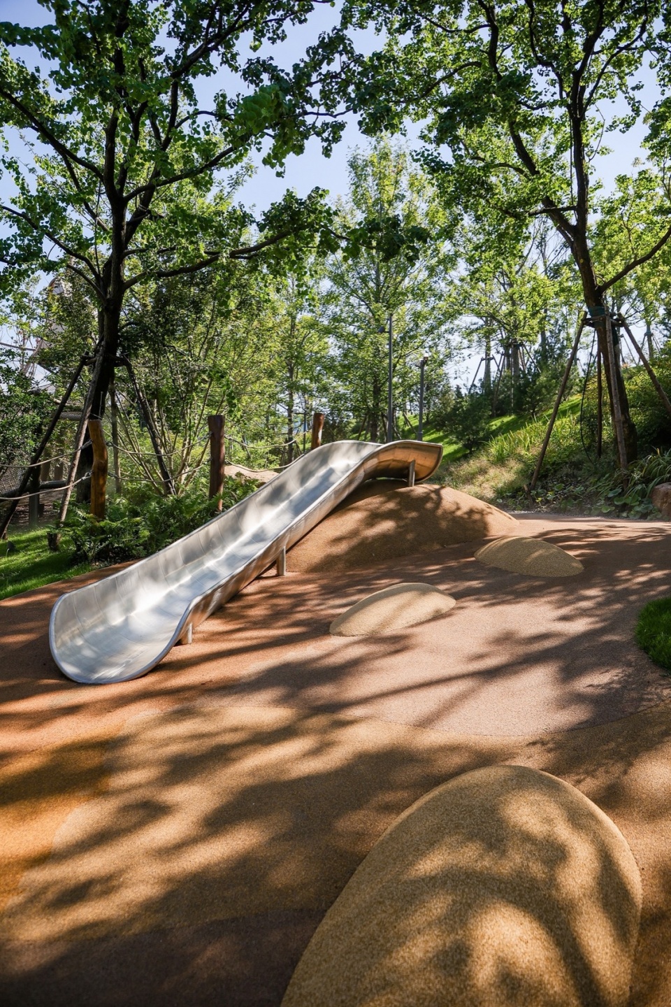 luxe island brave hill land by la group