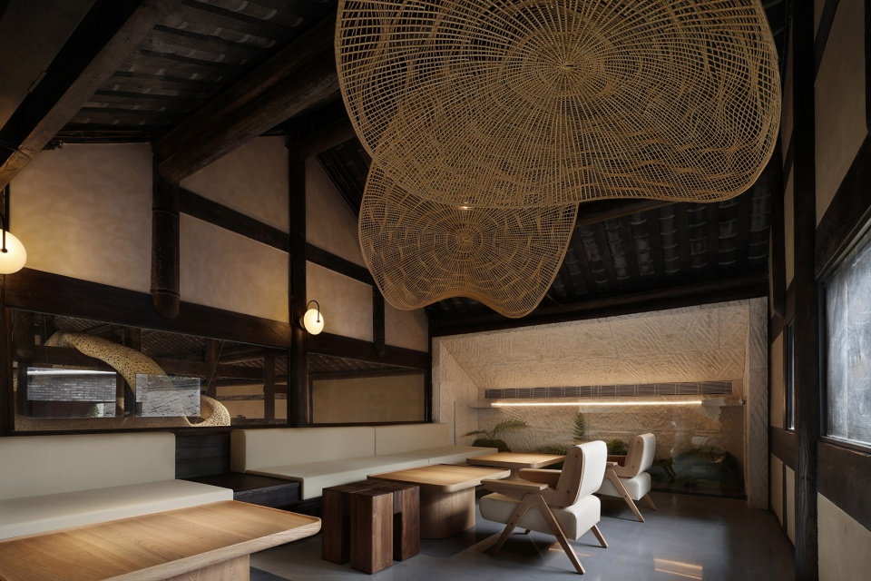 ChaPanda Kuanzhai Alley Flagship Store by UND Design Studio