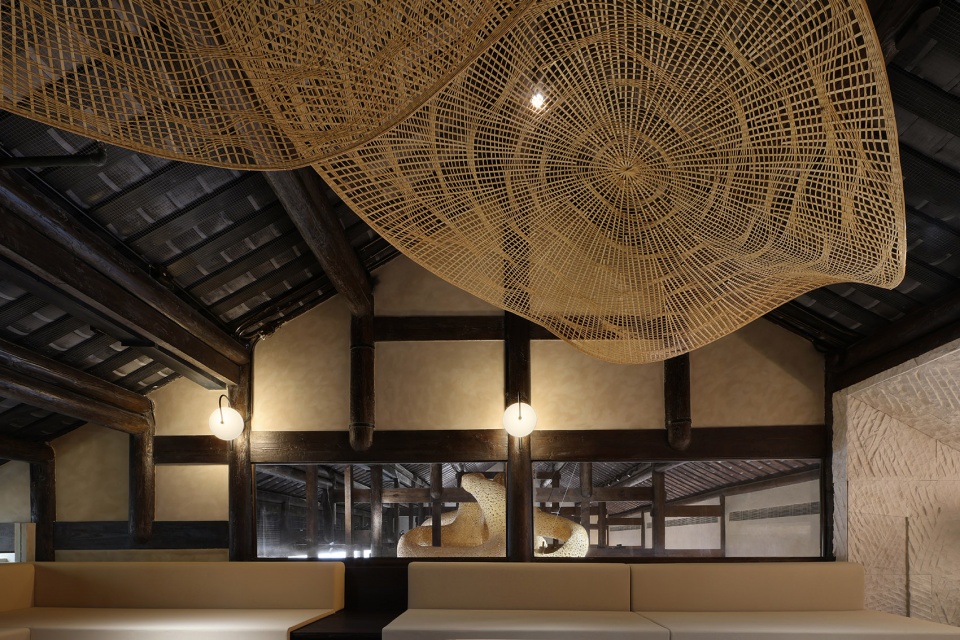 ChaPanda Kuanzhai Alley Flagship Store by UND Design Studio