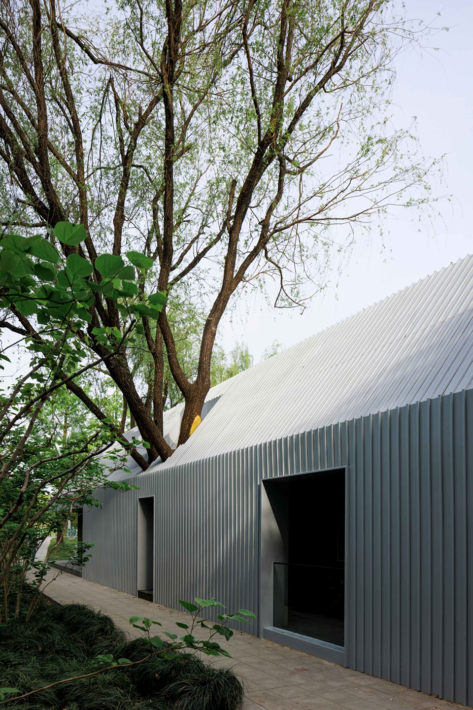 金属房子南侧 Metal House South Elevation© Guowei Liu