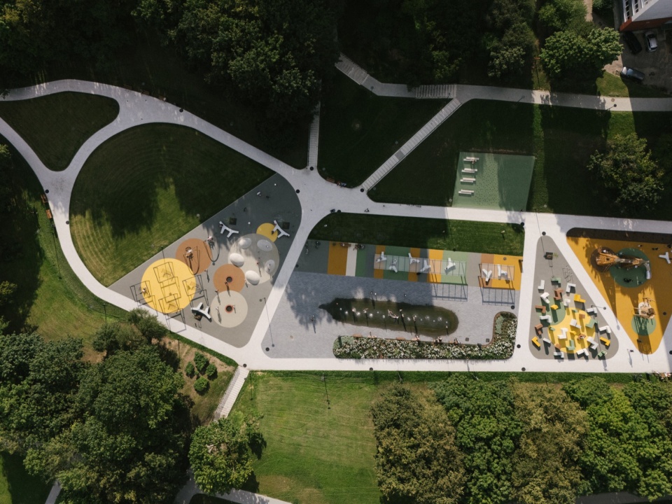 Kovo 11 Park Revitalization Project by Inout designstudio