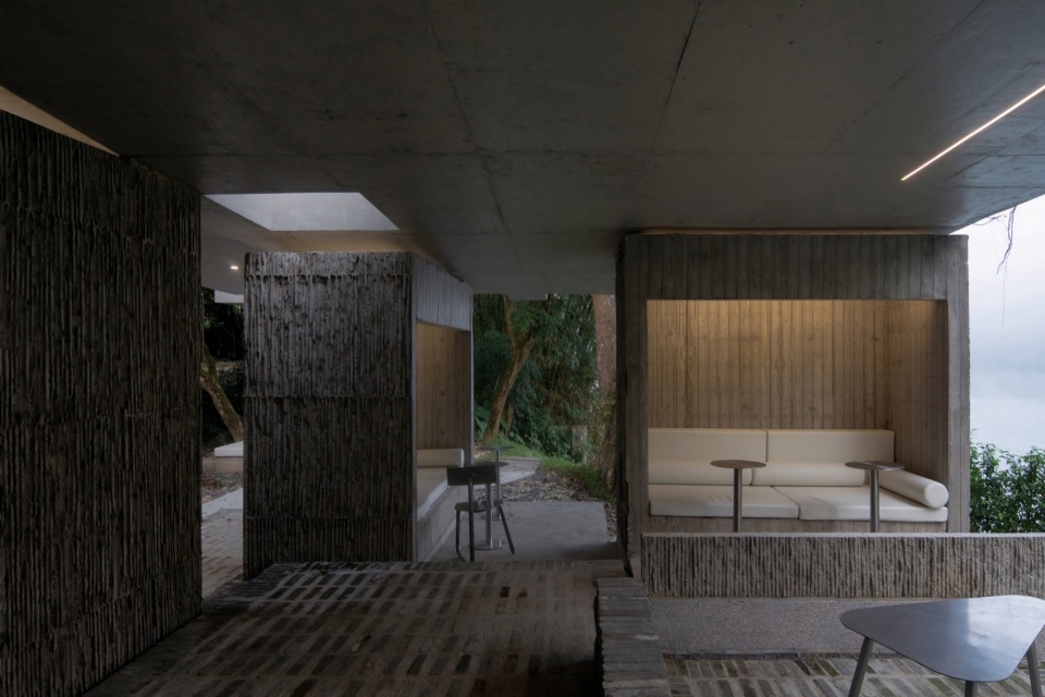 Noon Repose Pavilion by CLAB Architects