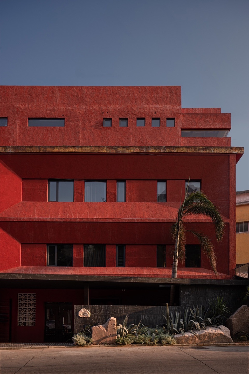 Bersure Museum Sea View Hotel by Fusion Design