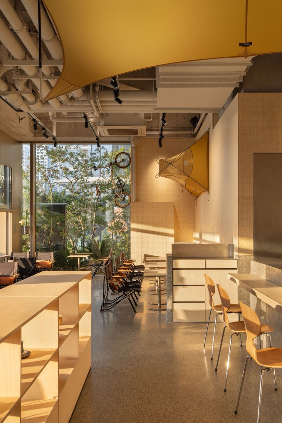CEOL OFF in Qincheng Park by Hangzhou Guantang Interior Design Co Ltd
