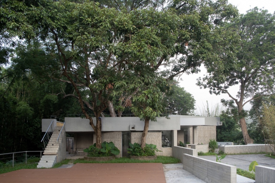 Noon Repose Pavilion by CLAB Architects