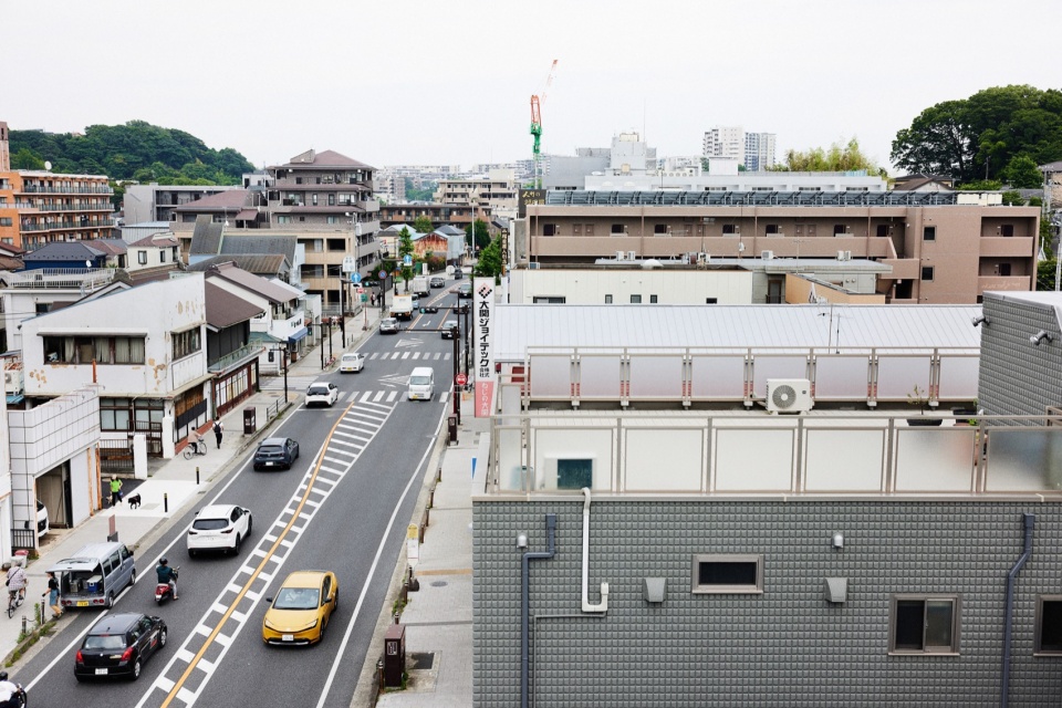 Uchida Shoten New Head Office by Schemata Architects