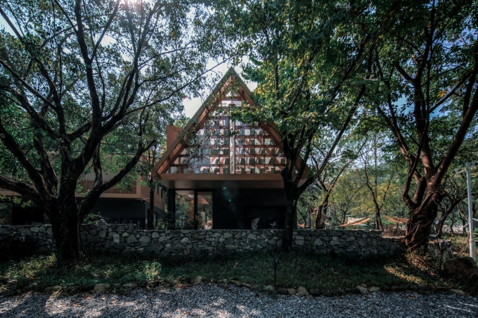 Butterfly Forest Resort by Guangzhou WildUrban Architectures