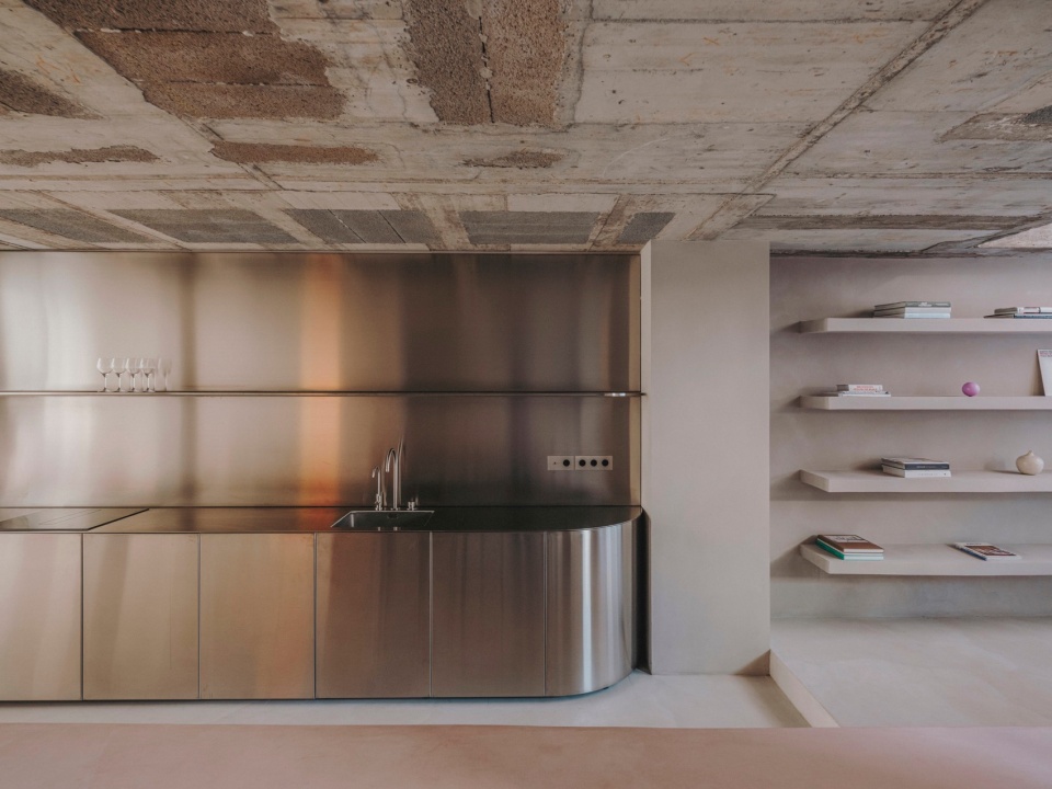 Reisinger Studio by Isern Serra