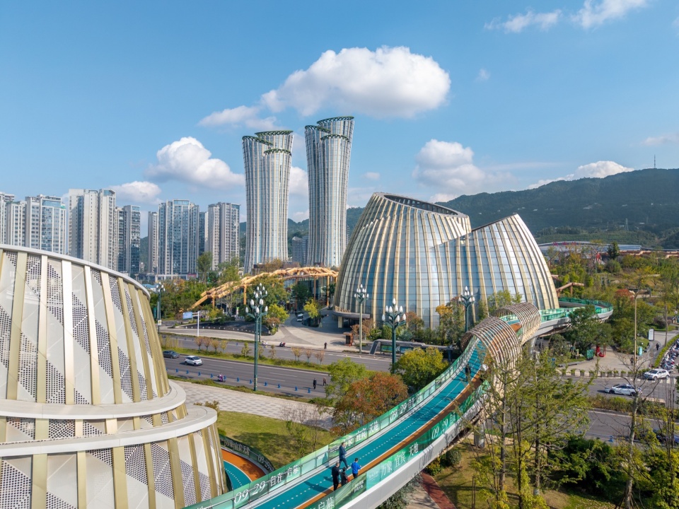Yibin High Speed Railway Station Gateway Development in Sichuan Province by Pelli Clarke Partners