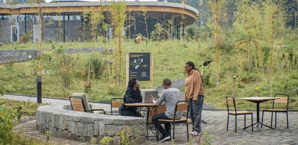 2025 asla general design award of honor the ellen degeneres campus for the dian fossey fund mass design group tenxten