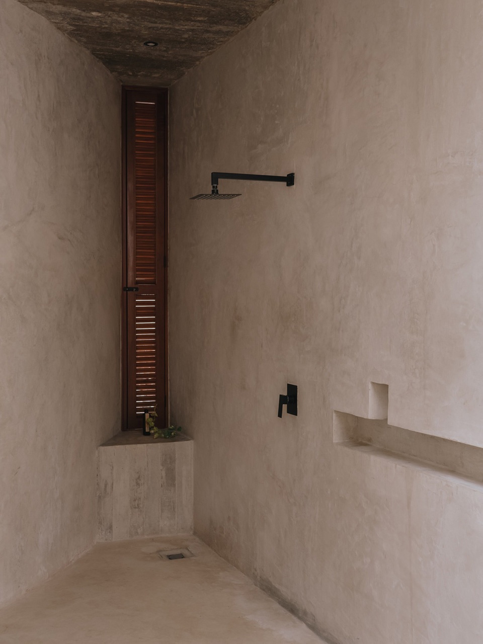 Casa Soskil by Ludwig Godefroy architect