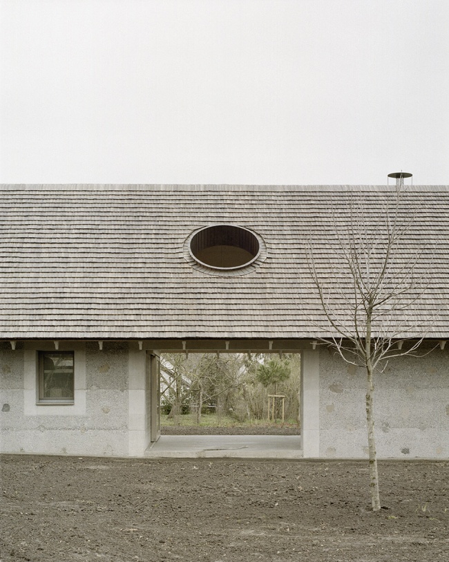 House and Beeyard by OKKA Architects