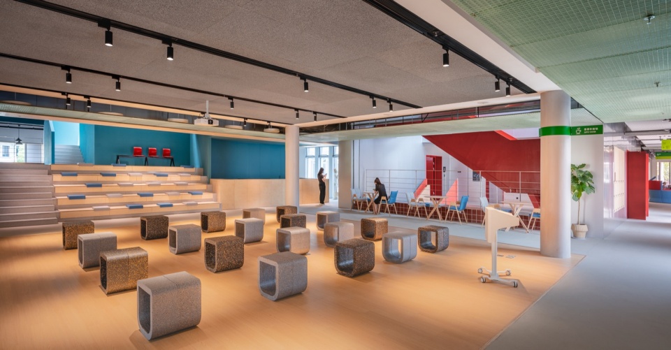 Mogan Yujie 7Hills Yard Hillstation Brand Center by ConCom Studio