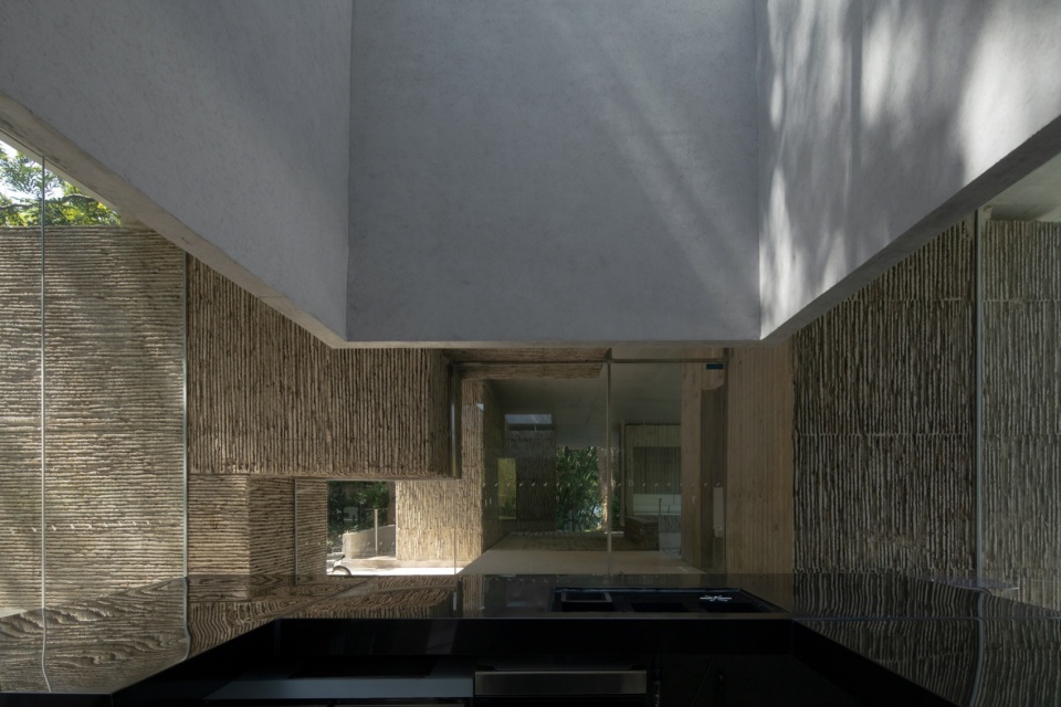 Noon Repose Pavilion by CLAB Architects