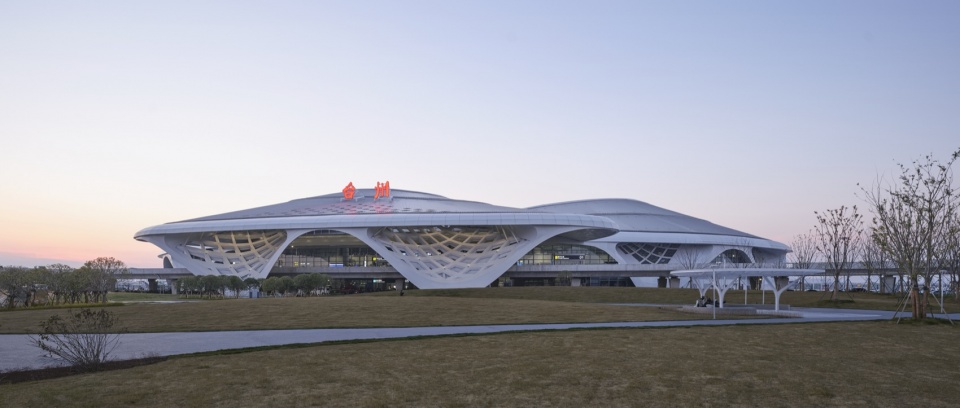 infinite tai taizhou luqiao airport terminal by original design studio
