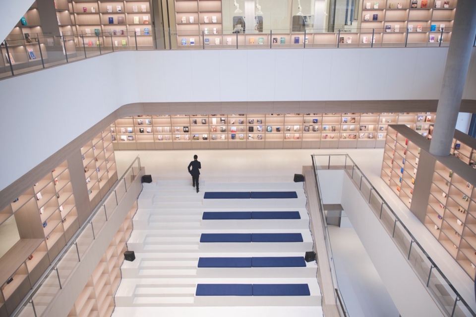 Langjiu Group Quality Research Institute by TEKTONN ARCHITECTS