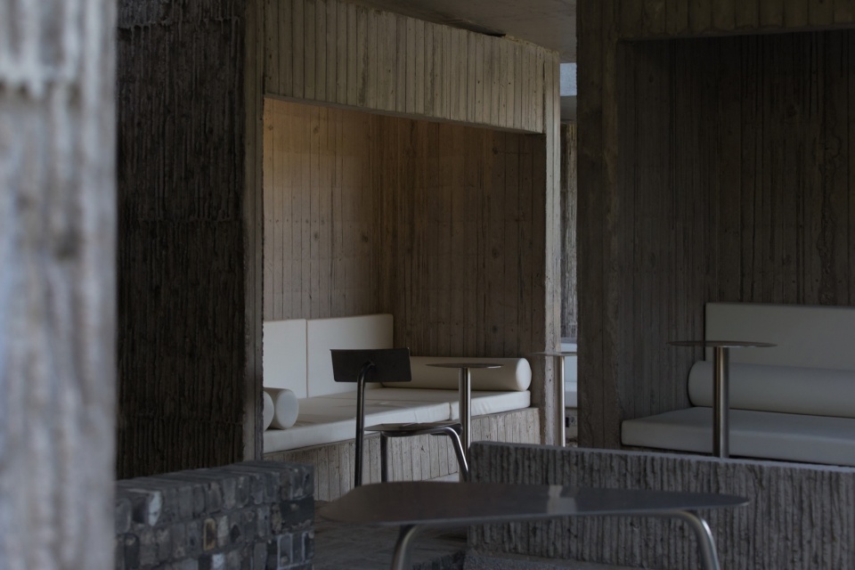 Noon Repose Pavilion by CLAB Architects
