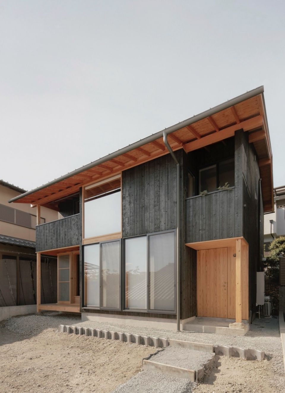 House in Saidera by Akio Isshiki Architects