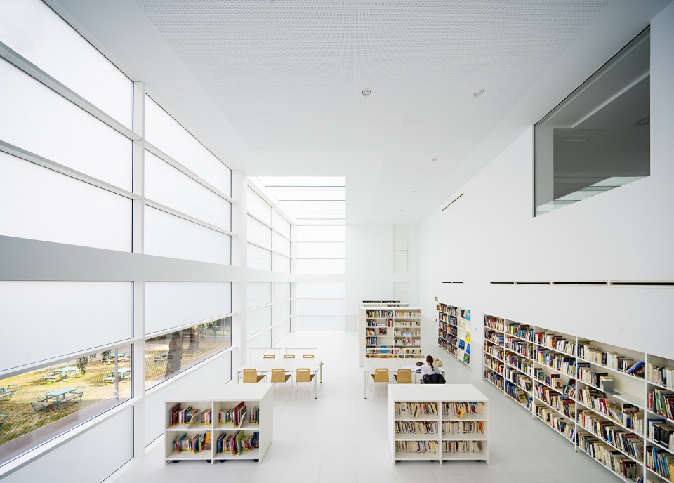 Library of the French Lycée IN MADRID