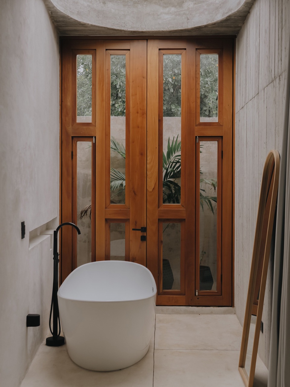 Casa Soskil by Ludwig Godefroy architect