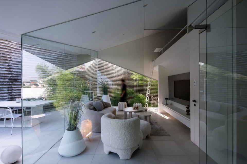 folded rooms garden by radar