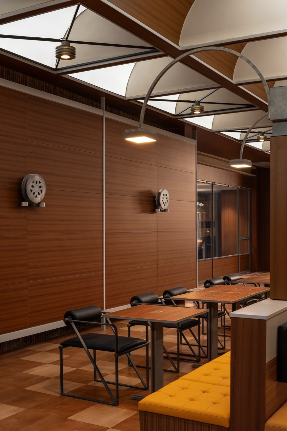 up town jdz by e27 studio
